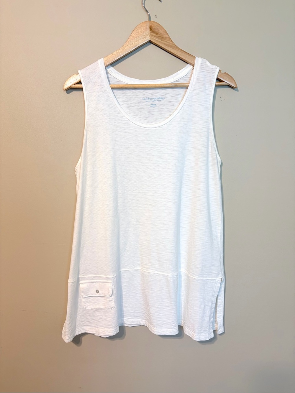 Soft Surroundings Tidal Wave White Pocket Slub Relaxed Cotton Tank Med.